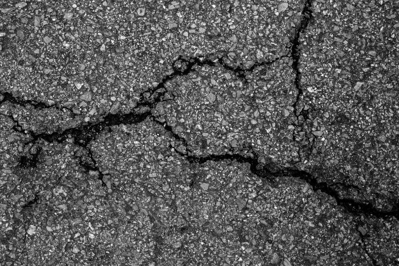asphalt crack repair-naples